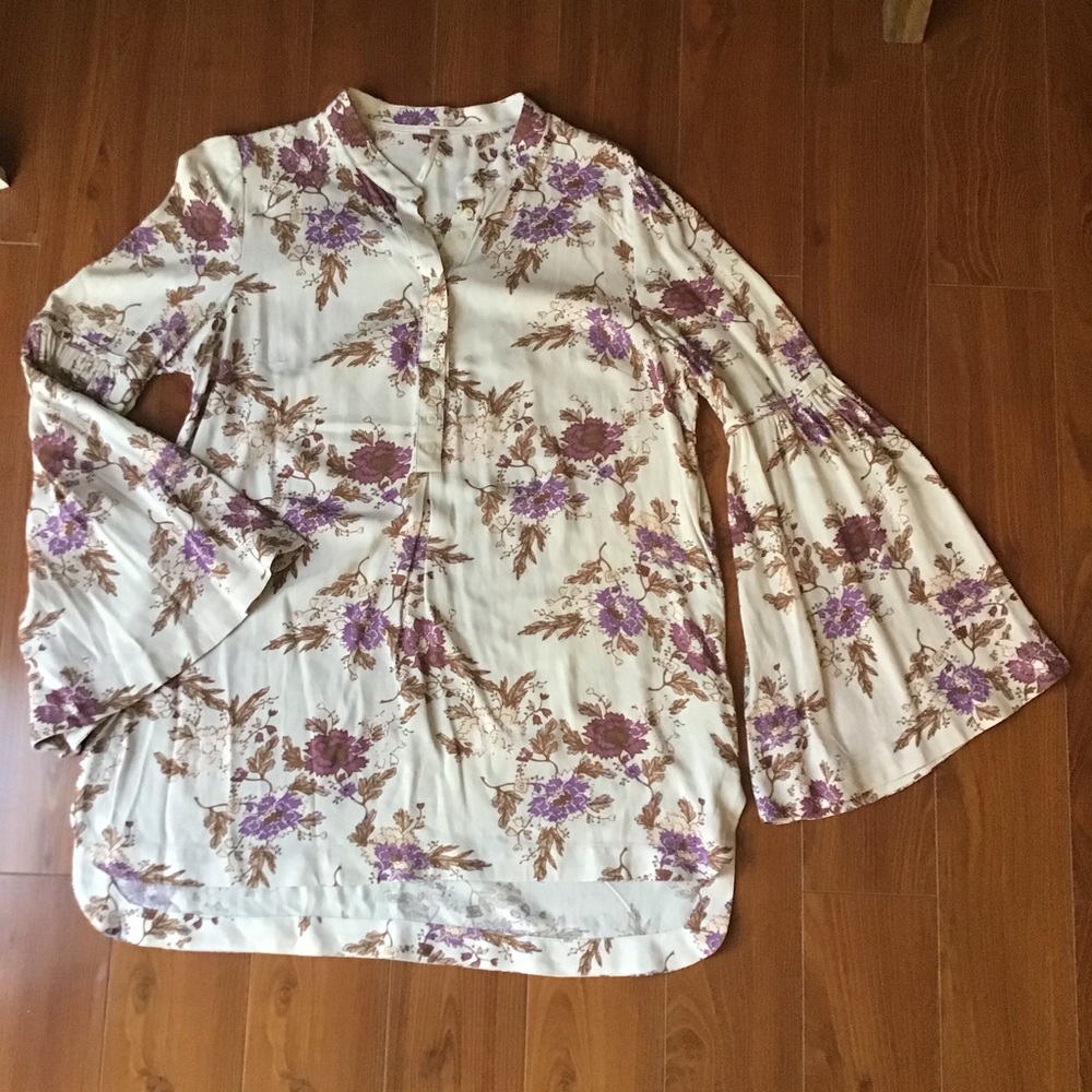 Free People Easy Girl bell sleeve floral henley tunic top women’s size large